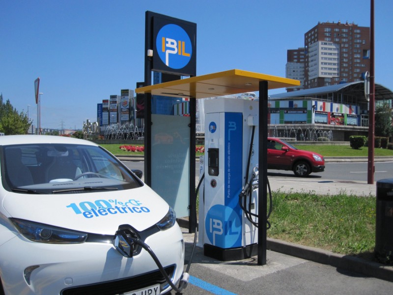 Recharge point in Xanadu shopping center, Madrid.